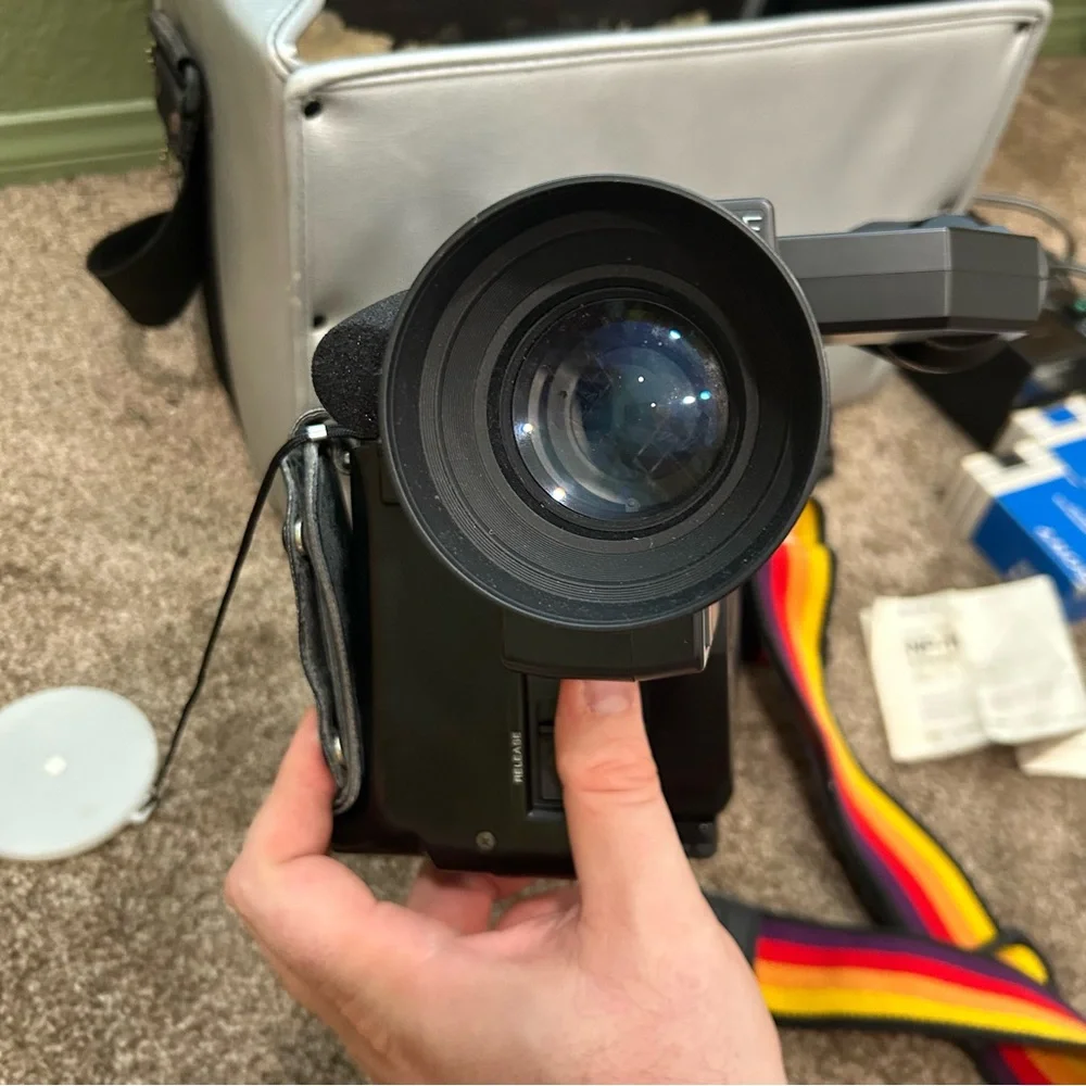 Sony Betamovie BMC-200 BetaMax Camcorder With RARE CASE + EXTRAS - UNTESTED